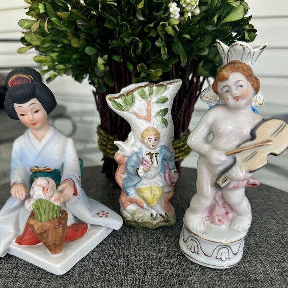 Vintage Porcelain & Bisque Bud Vase Figurines Set of 3 Made in Japan - Picture 1 of 5